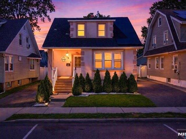House for sale in Passaic, New Jersey