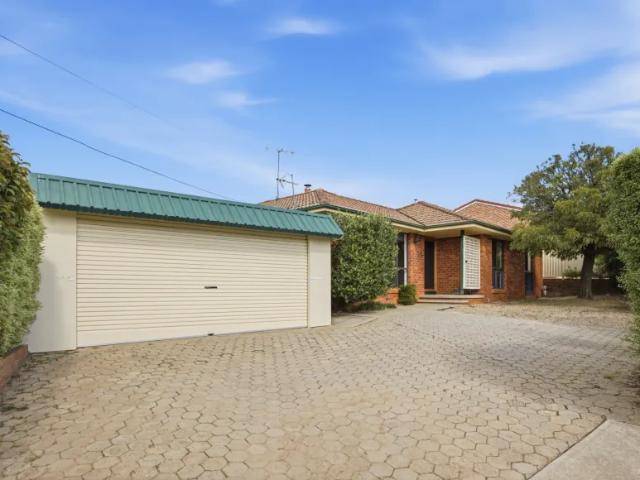 House for sale in Queanbeyan, New South Wales