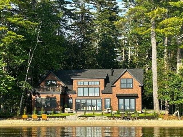 House for sale in Raymond, Maine