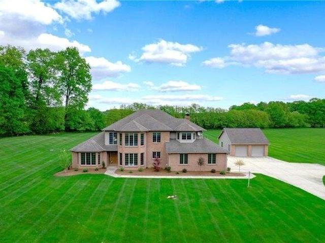House for sale in Renfrew