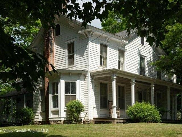 House for sale in Rhinebeck, New York