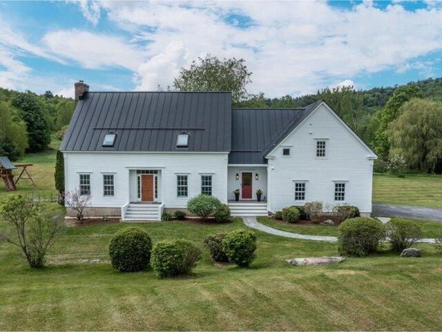 House for sale in Richmond, Vermont