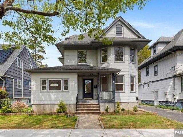 House for sale in Ridgefield Park, New Jersey