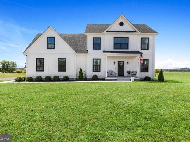 House for sale in Ridgely