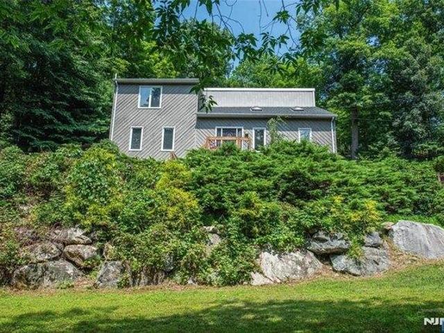 House for sale in Passaic, New Jersey