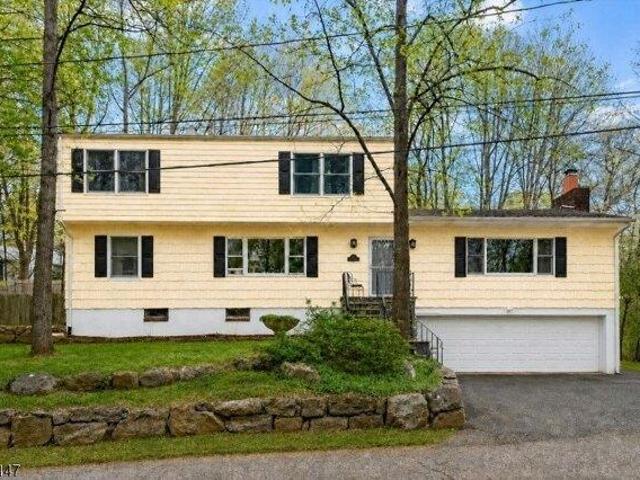 House for sale in Erskine, Ringwood