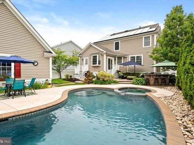 House for sale in Windsor, New Jersey
