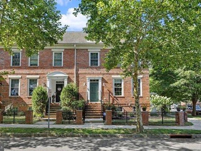 House for sale in Windsor, New Jersey