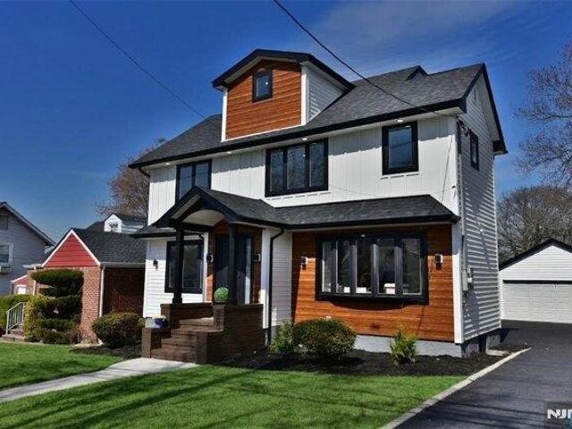 House for sale in Rochelle Park, New Jersey