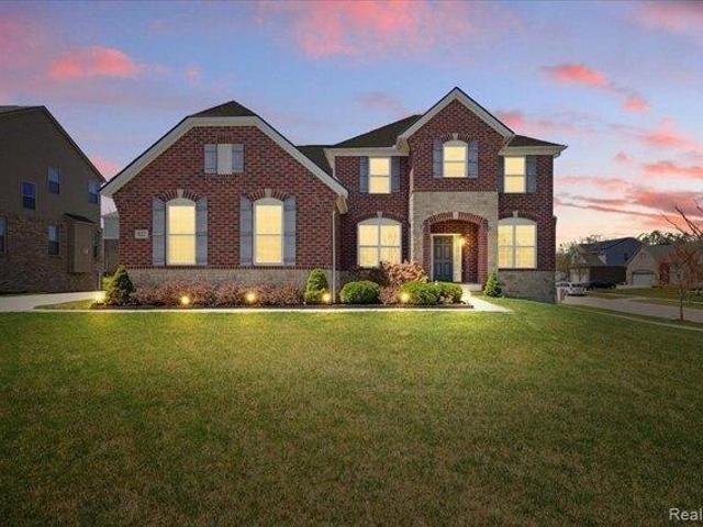 House for sale in Rochester Hills