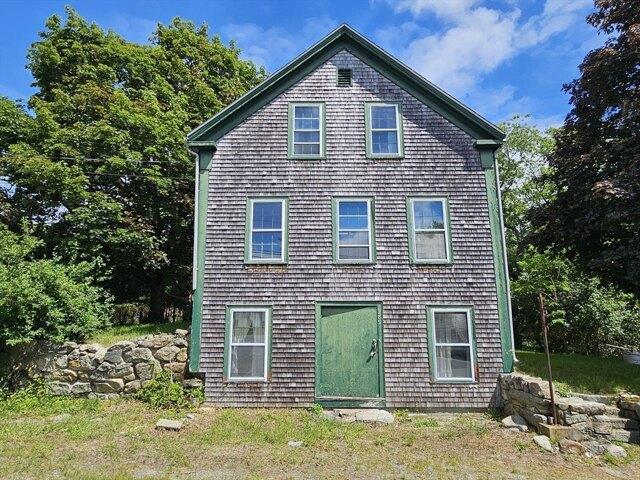 House for sale in Rochester, Massachusetts