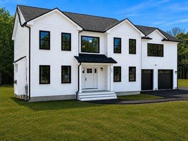 House for sale in Rochester, Massachusetts