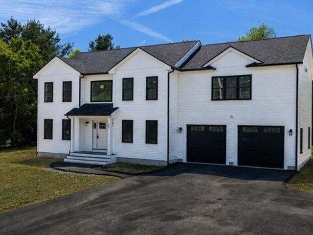House for sale in Rochester, Massachusetts
