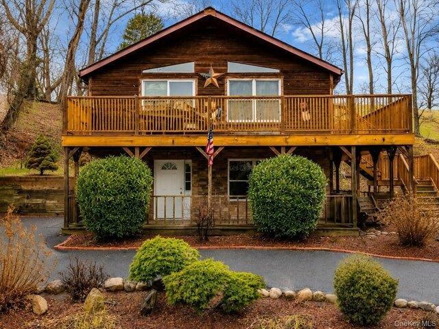 House for sale in Centereach, New York
