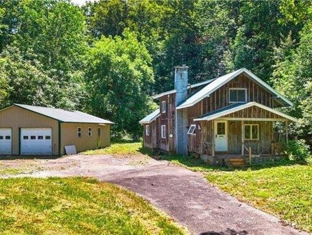 House for sale in Oneida, New York