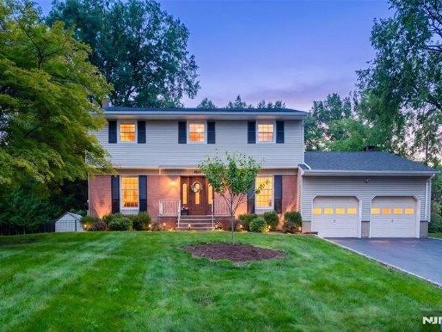 House for sale in Roseland, Essex County