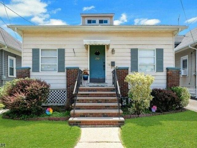 House for sale in Roselle Park, New Jersey