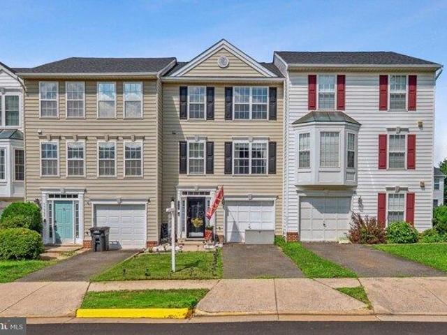 House for sale in Round Hill