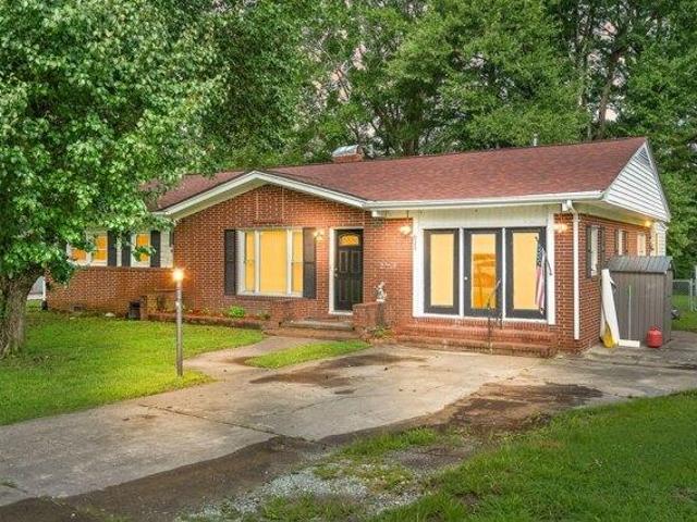 House for sale in Roxboro