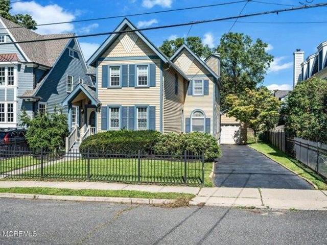House for sale in Oceanic, Rumson