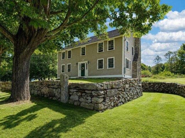 House for sale in New Hampshire
