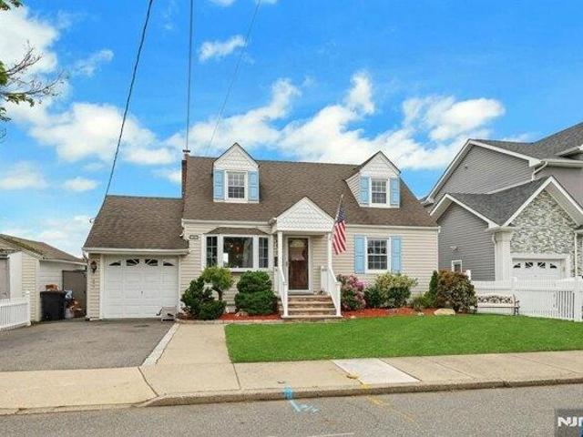 House for sale in Saddle Brook, New Jersey