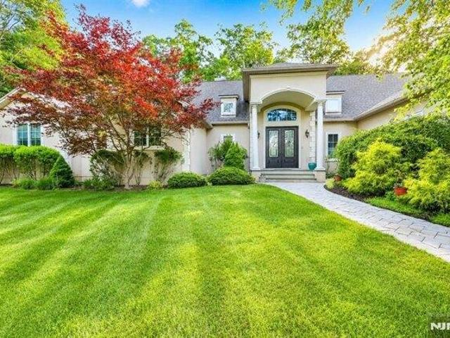 House for sale in Saddle River, New Jersey