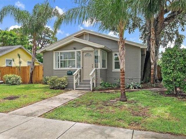 House for sale in Westminster Heights, Saint Petersburg