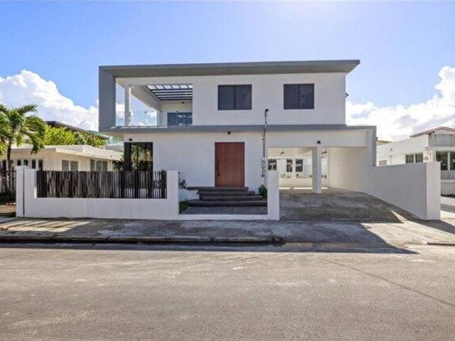 House for sale in San Juan