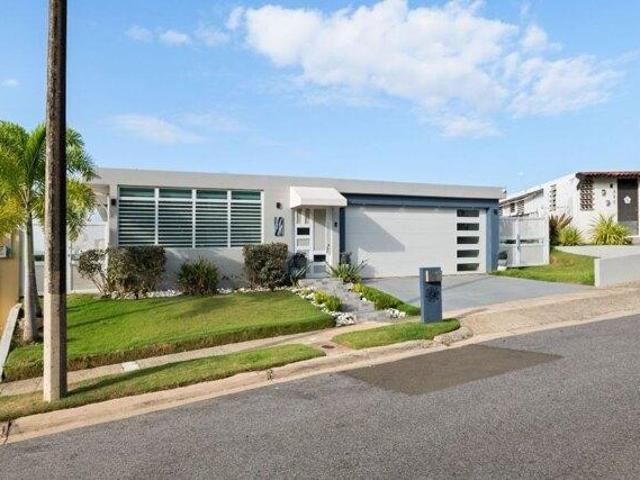 House for sale in San Juan