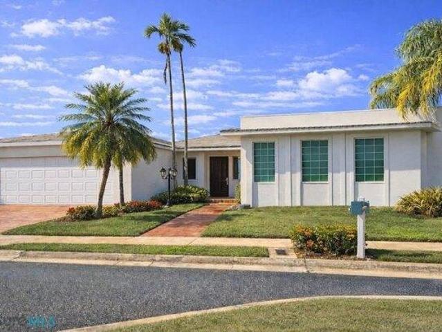 House for sale in San Juan