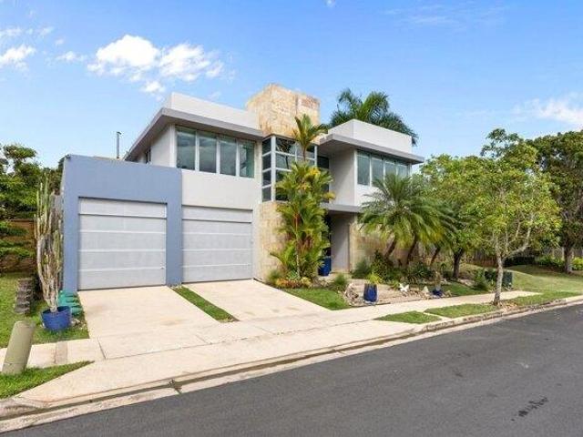 House for sale in San Juan