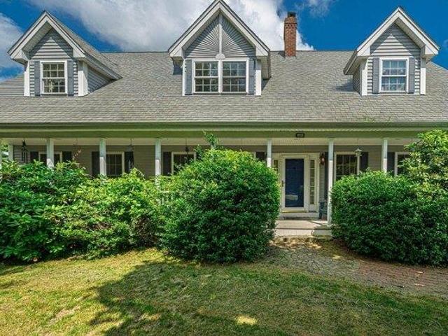 House for sale in New Hampshire