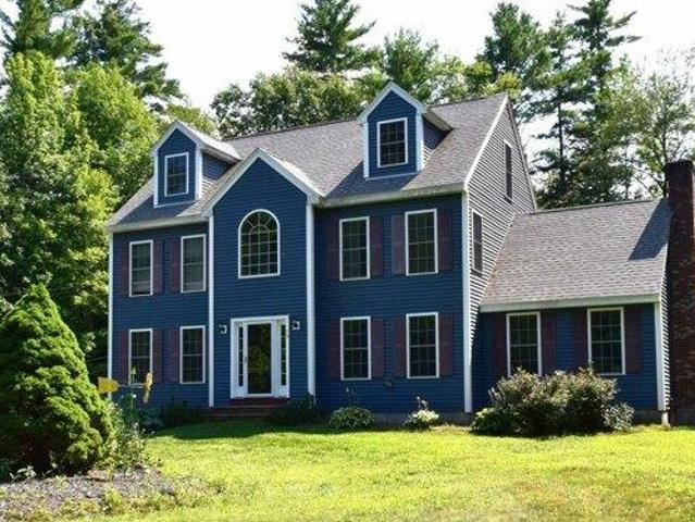 House for sale in Sandown, Rockingham County