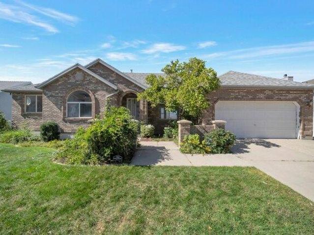 House for sale in Sandy, Utah
