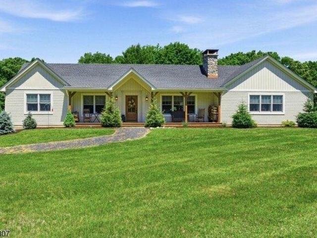 House for sale in Layton, New Jersey