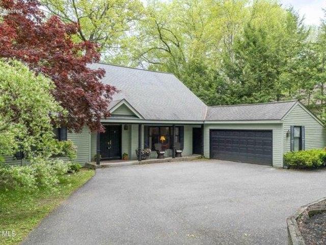 House for sale in Saratoga, New York