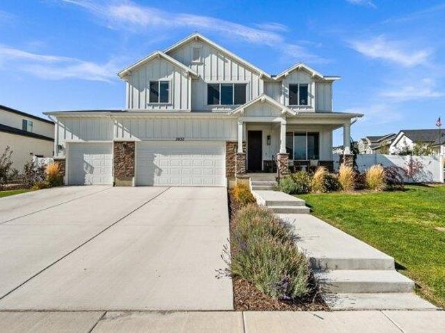 House for sale in Saratoga Springs, Utah