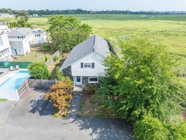 House for sale in Saugus, Massachusetts
