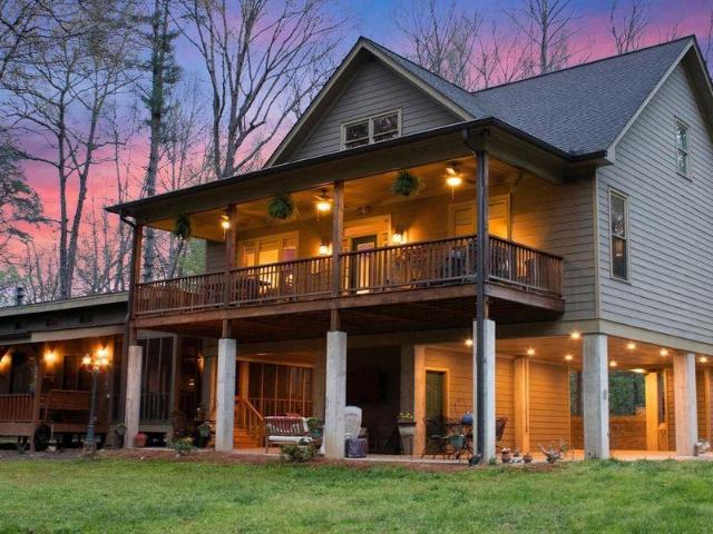 House for sale in Sautee Nacoochee, Georgia