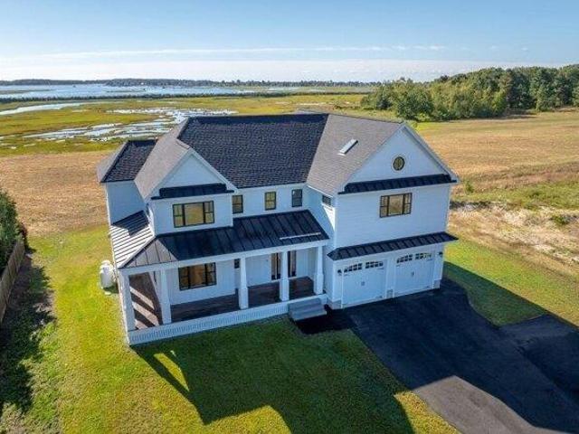 House for sale in Scarborough, Maine