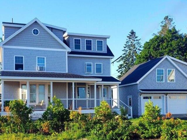 House for sale in Scarborough, Maine