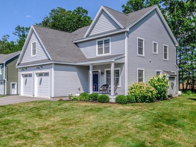 House for sale in Cape Elizabeth, Maine