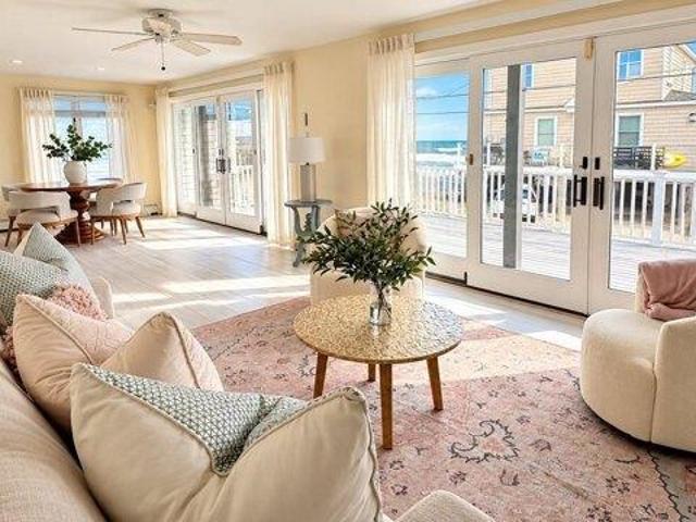 House for sale in Humarock, Scituate