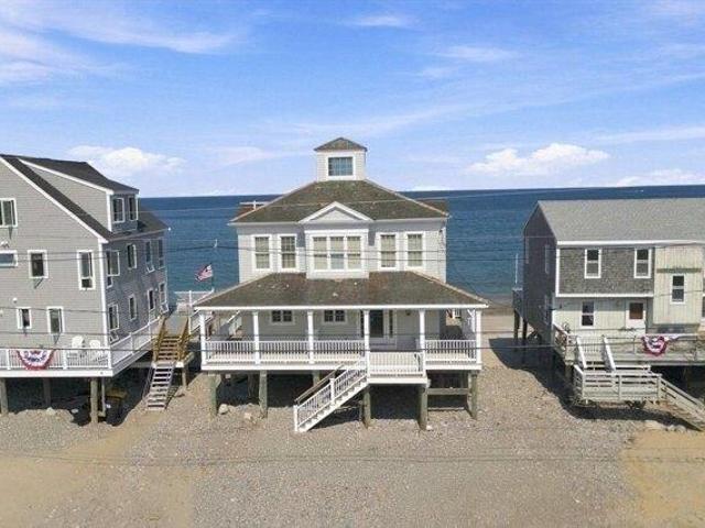 House for sale in Fourth Cliff, Scituate