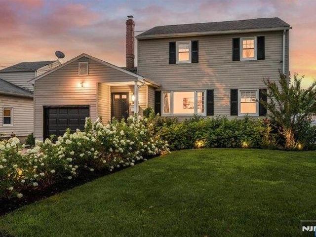 House for sale in Scotch Plains, New Jersey