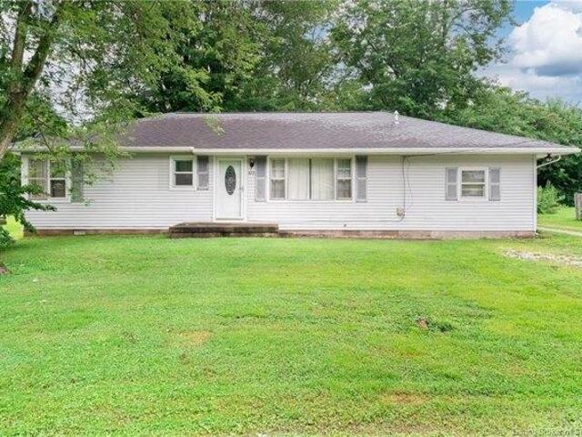 House for sale in Scottsburg, Indiana