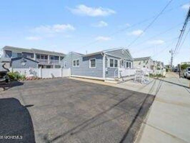 House for sale in Seaside Heights, New Jersey