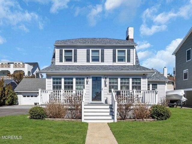 House for sale in Bayville, New Jersey