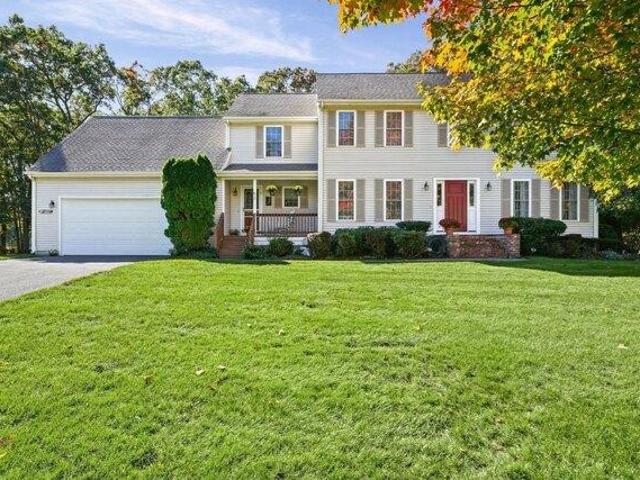 House for sale in Seekonk, Bristol County